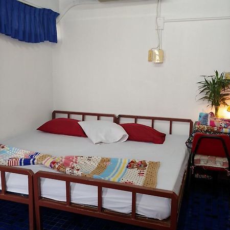 Prasuri Guest House Bangkok Luaran gambar