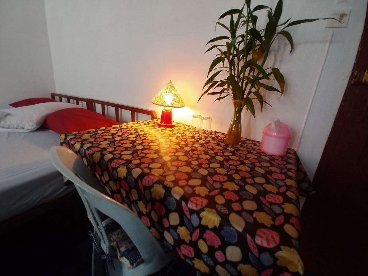 Prasuri Guest House Bangkok Luaran gambar