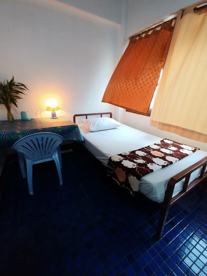 Prasuri Guest House Bangkok Luaran gambar